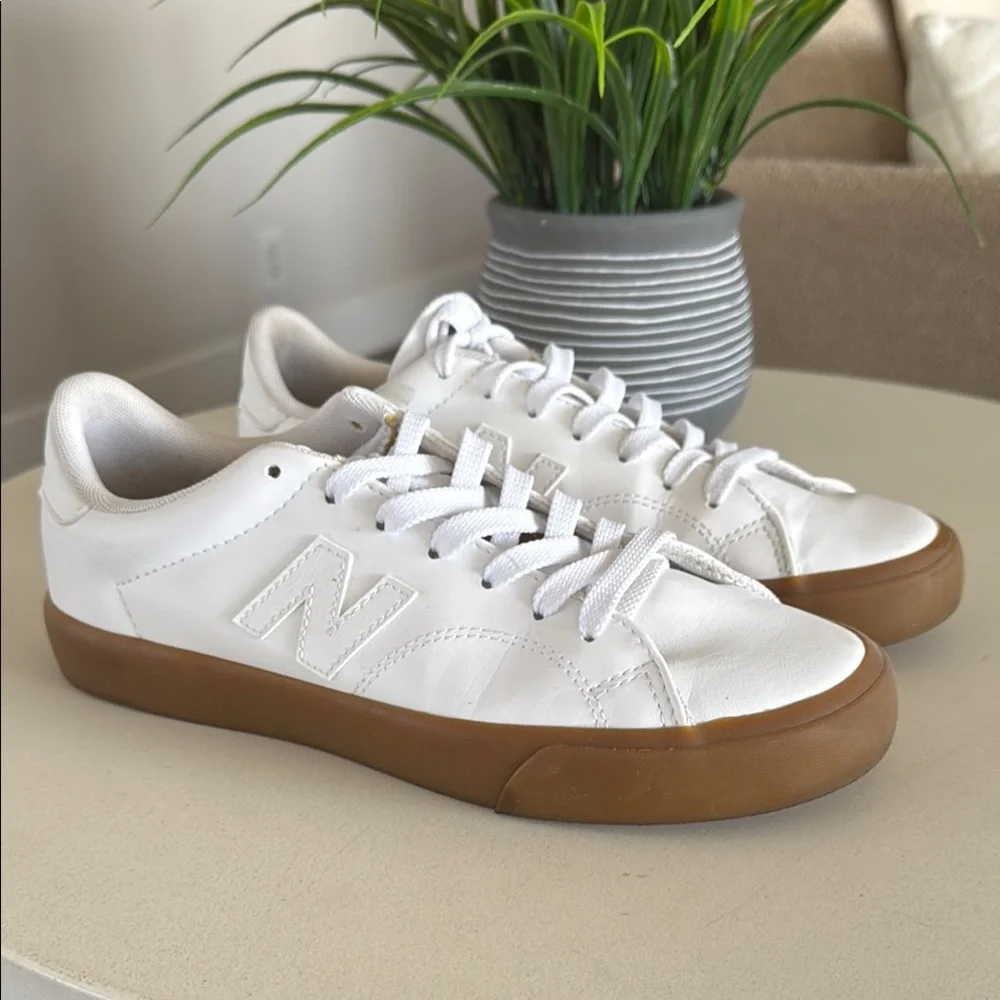 New Balance White and Tan Athletic Shoes - Picture 1 of 1